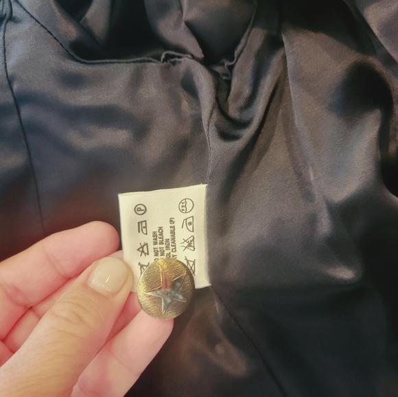 Vintage Escada by Laurel Velvet Jacket in Excellent Condition - Picture 9 of 9